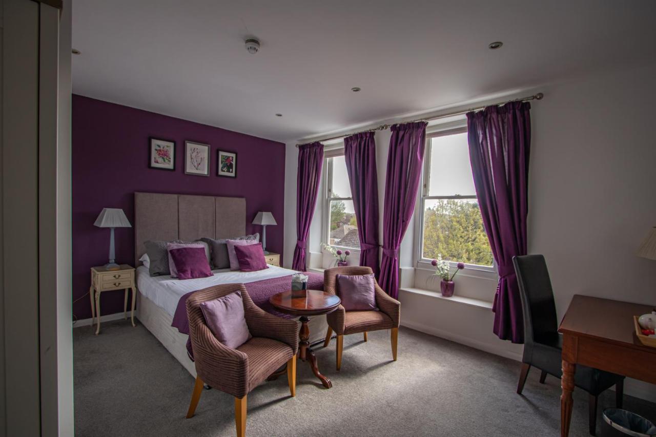 Cley Hall 4*